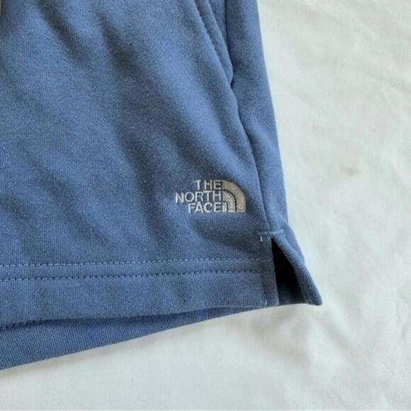 The North Face Shorts - Picture 3 of 4